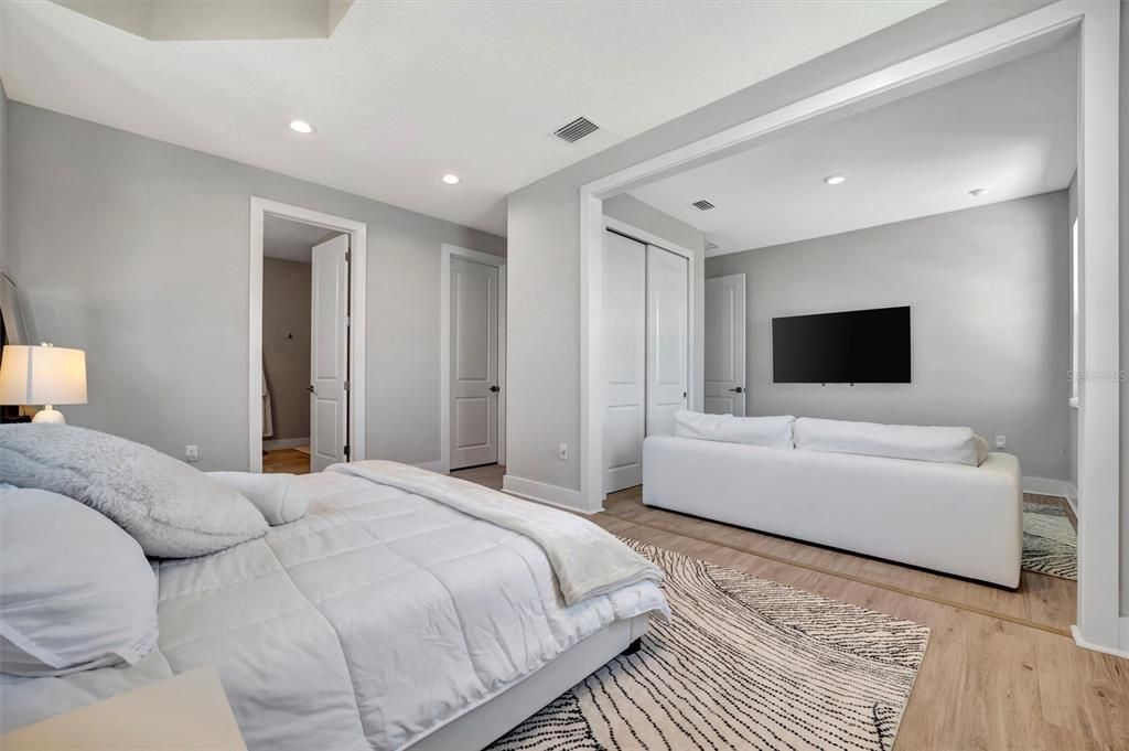 На продажу: $1,295,000 (4 спален, 5 ванн, 3149 Квадратных фут)