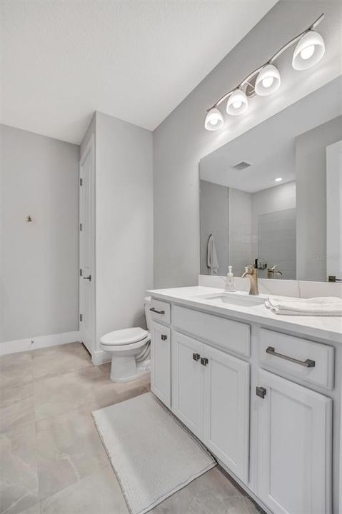 На продажу: $1,295,000 (4 спален, 5 ванн, 3149 Квадратных фут)