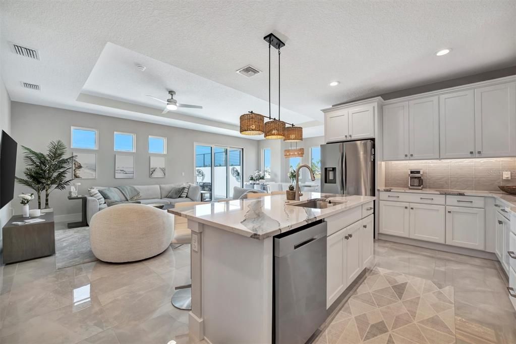 На продажу: $1,295,000 (4 спален, 5 ванн, 3149 Квадратных фут)