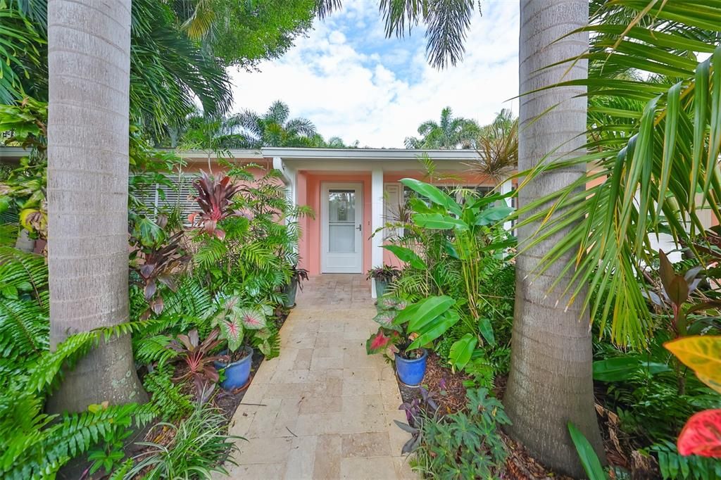 最近租的: $3,250 (2 贝兹, 2 浴室, 982 平方英尺)