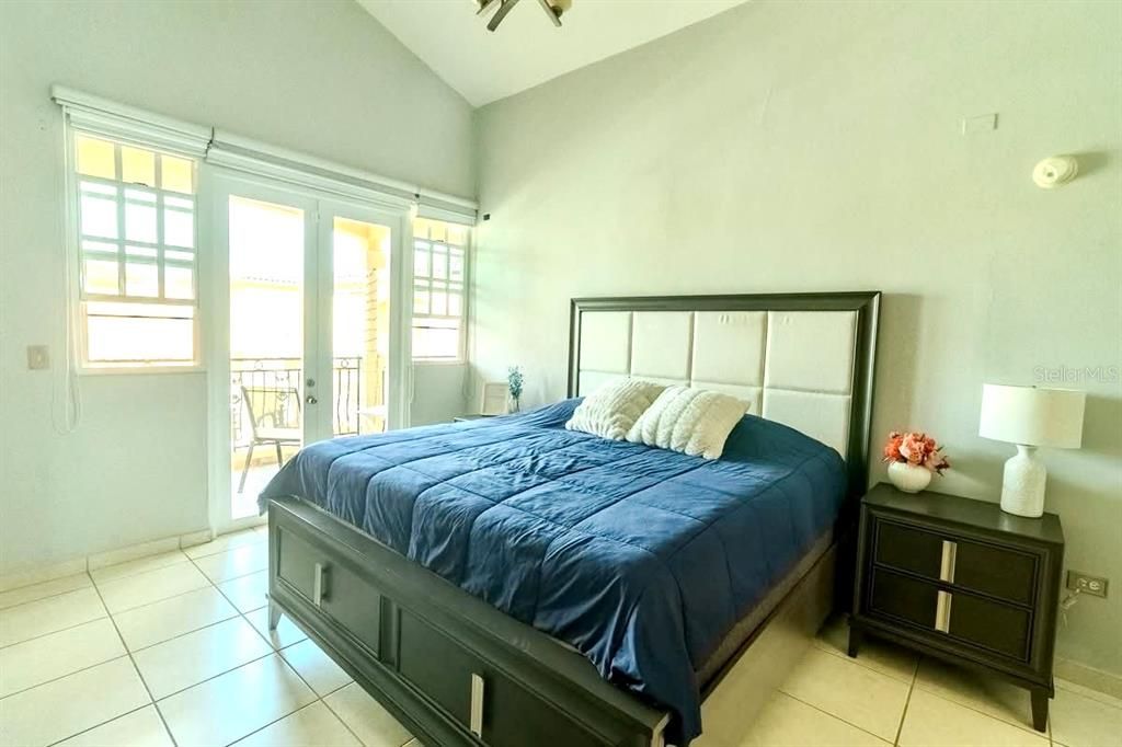 For Sale: $599,800 (4 beds, 3 baths, 1970 Square Feet)