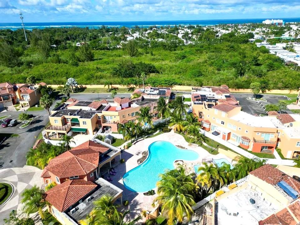 For Sale: $599,800 (4 beds, 3 baths, 1970 Square Feet)