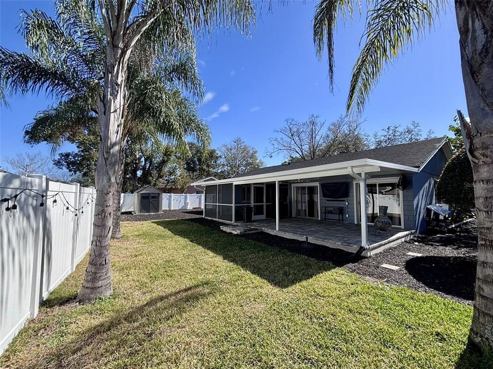 Active With Contract: $460,000 (4 beds, 2 baths, 1820 Square Feet)