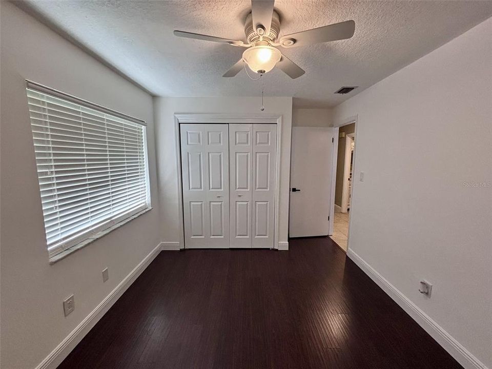 Active With Contract: $460,000 (4 beds, 2 baths, 1820 Square Feet)