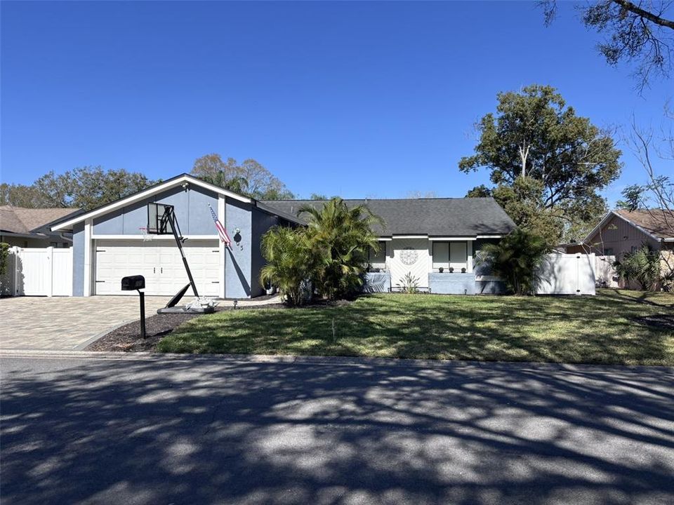 Active With Contract: $460,000 (4 beds, 2 baths, 1820 Square Feet)