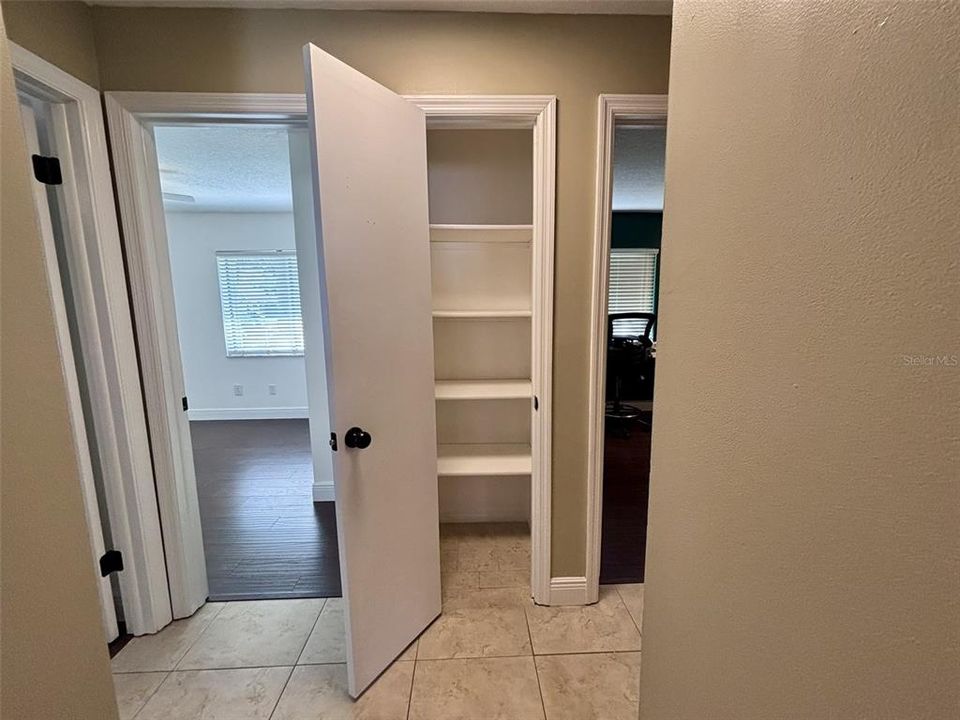 Active With Contract: $460,000 (4 beds, 2 baths, 1820 Square Feet)