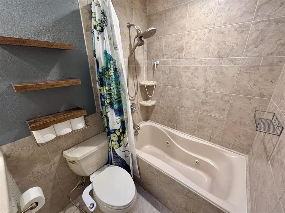 Active With Contract: $460,000 (4 beds, 2 baths, 1820 Square Feet)