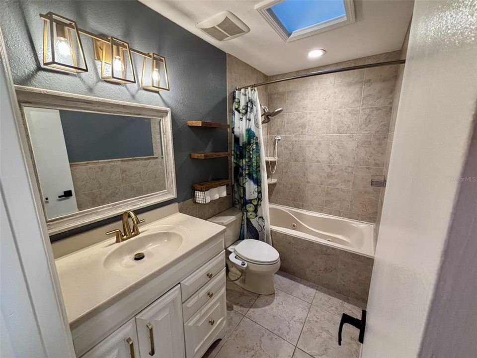 Active With Contract: $460,000 (4 beds, 2 baths, 1820 Square Feet)