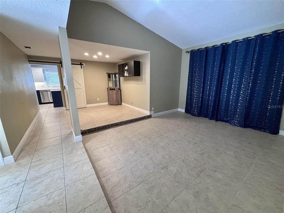 Active With Contract: $460,000 (4 beds, 2 baths, 1820 Square Feet)