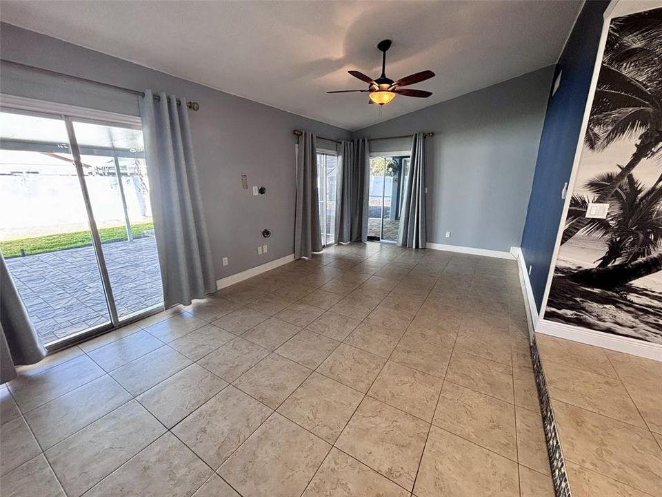 Active With Contract: $460,000 (4 beds, 2 baths, 1820 Square Feet)