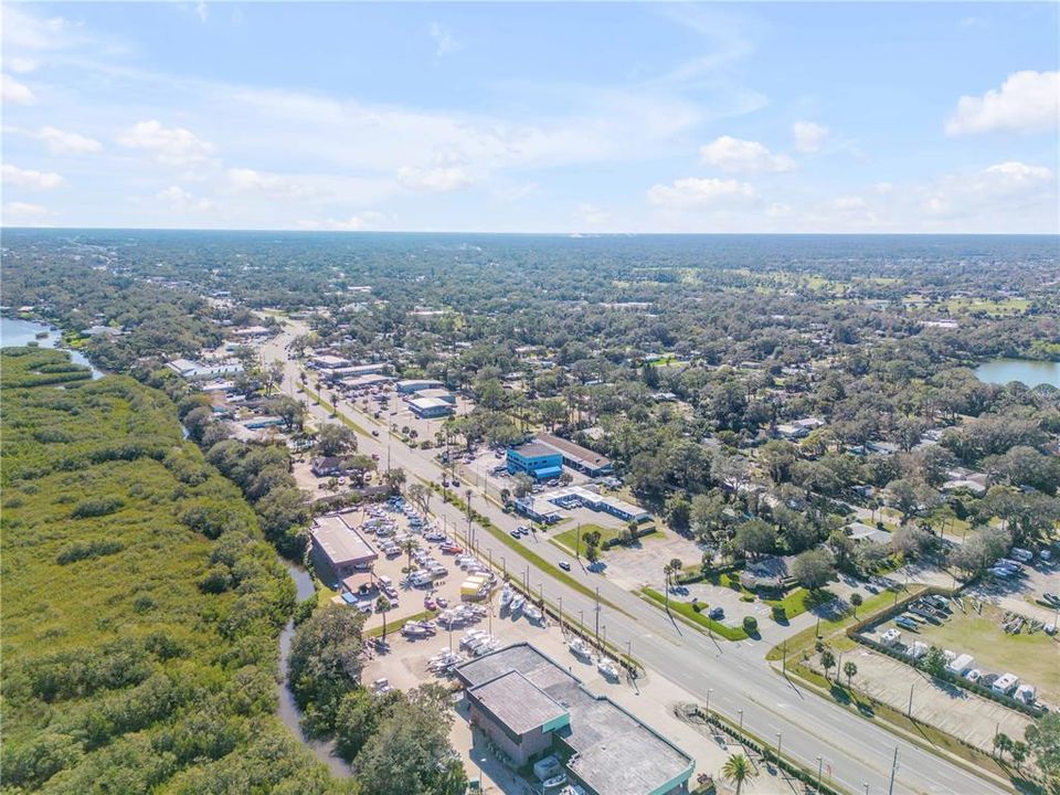 待售: $329,000 (0.50 acres)