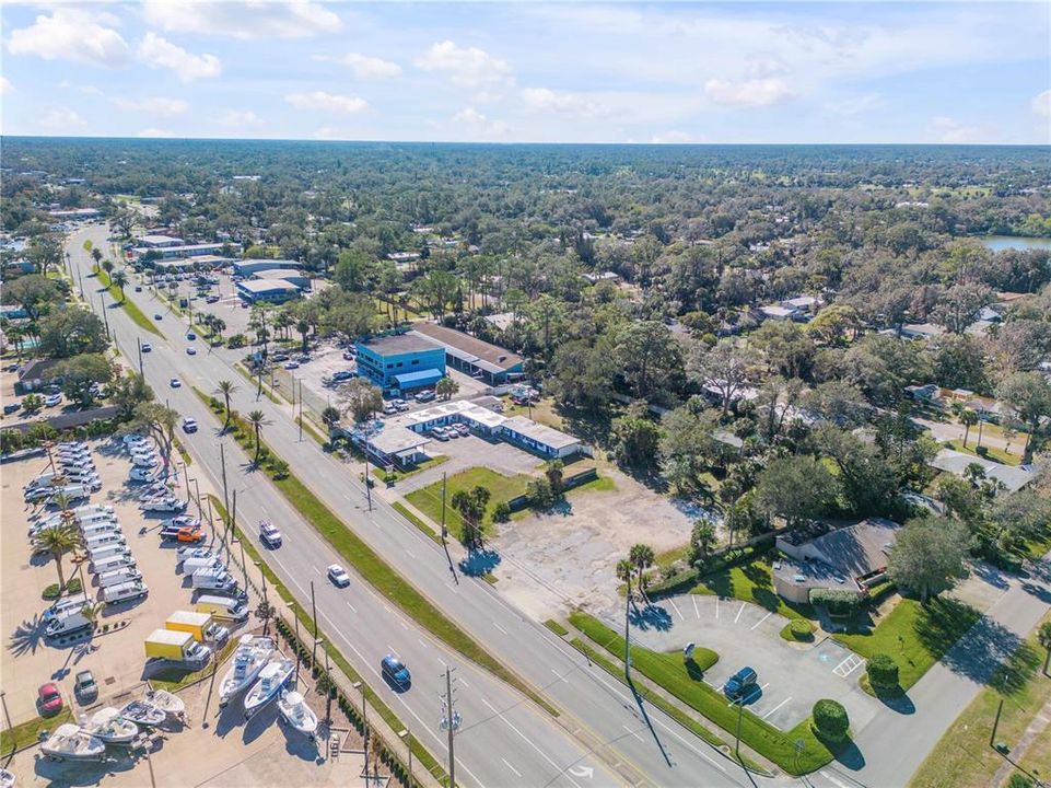 待售: $329,000 (0.50 acres)