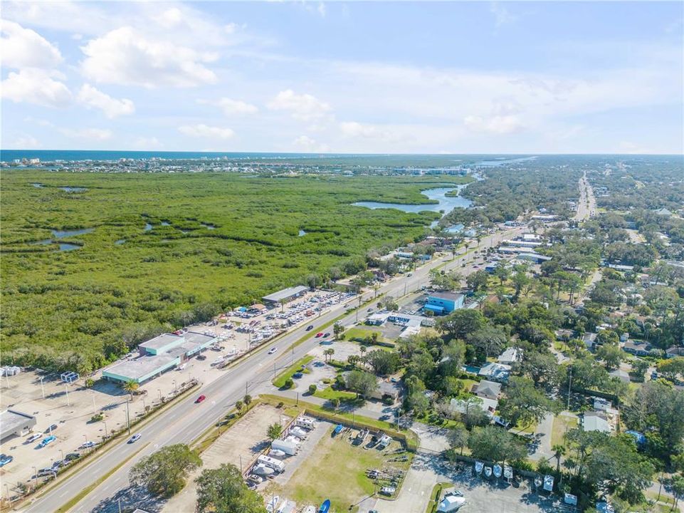 待售: $329,000 (0.50 acres)