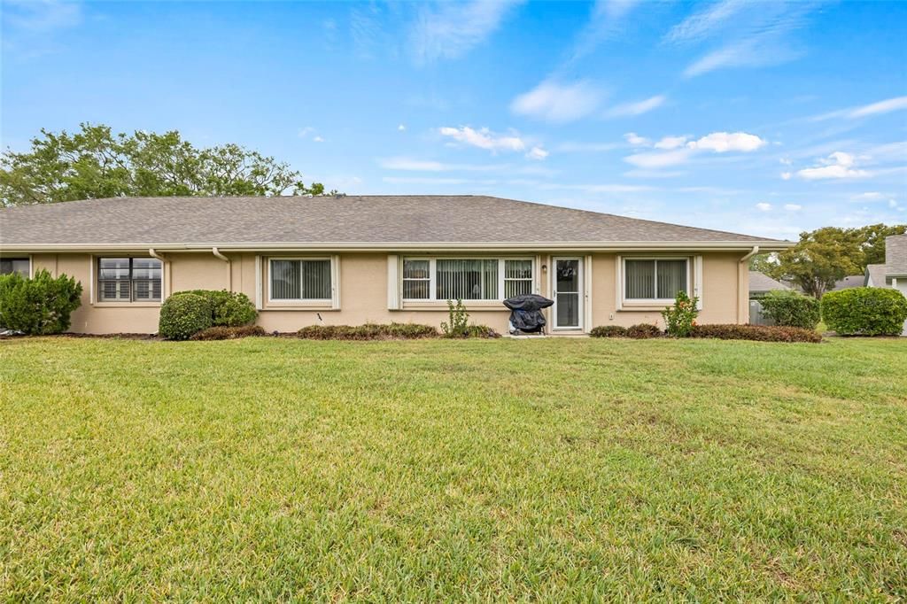 For Sale: $267,000 (2 beds, 2 baths, 1878 Square Feet)