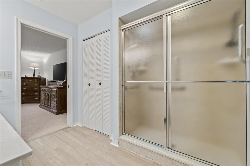 For Sale: $267,000 (2 beds, 2 baths, 1878 Square Feet)