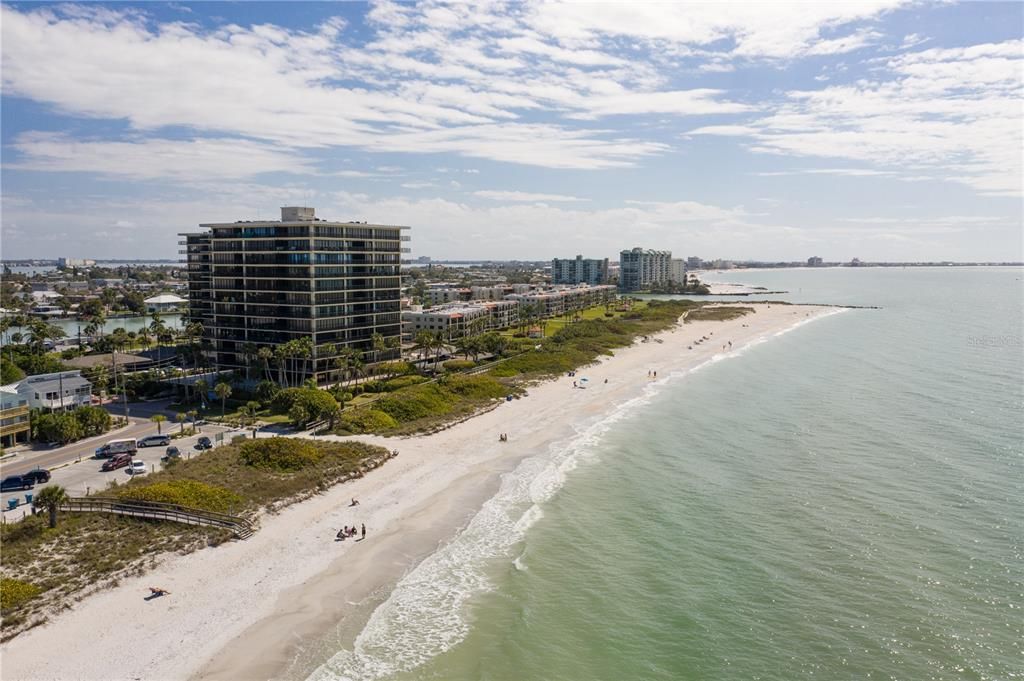 出租: $7,000 (1 贝兹, 1 浴室, 1015 平方英尺)