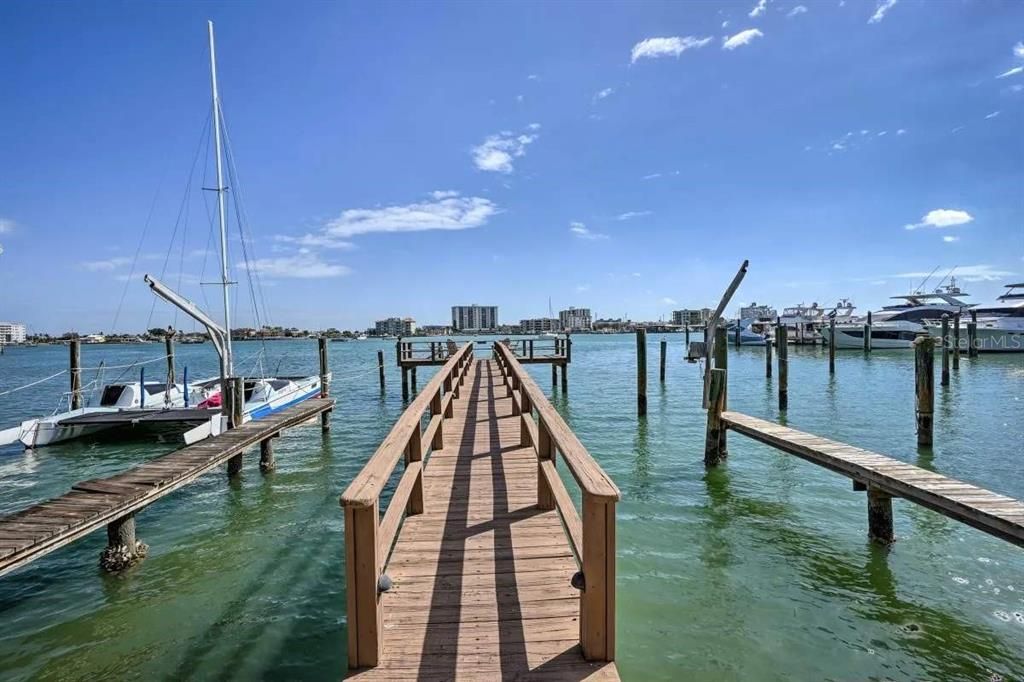 For Sale: $1,324,000 (4 beds, 2 baths, 1700 Square Feet)