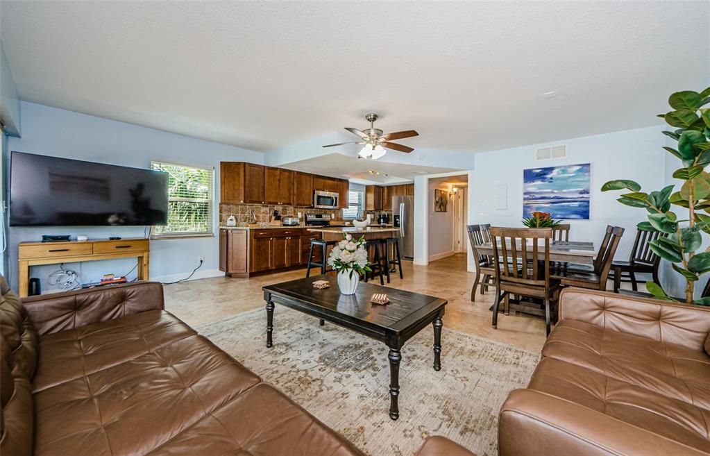 For Sale: $1,324,000 (4 beds, 2 baths, 1700 Square Feet)