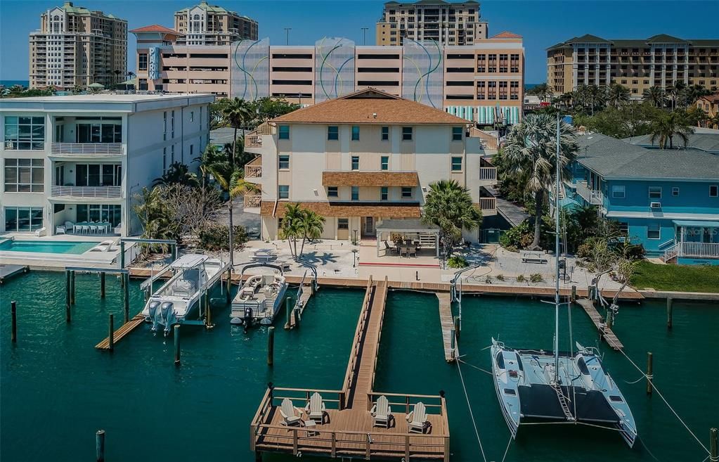 For Sale: $1,324,000 (4 beds, 2 baths, 1700 Square Feet)