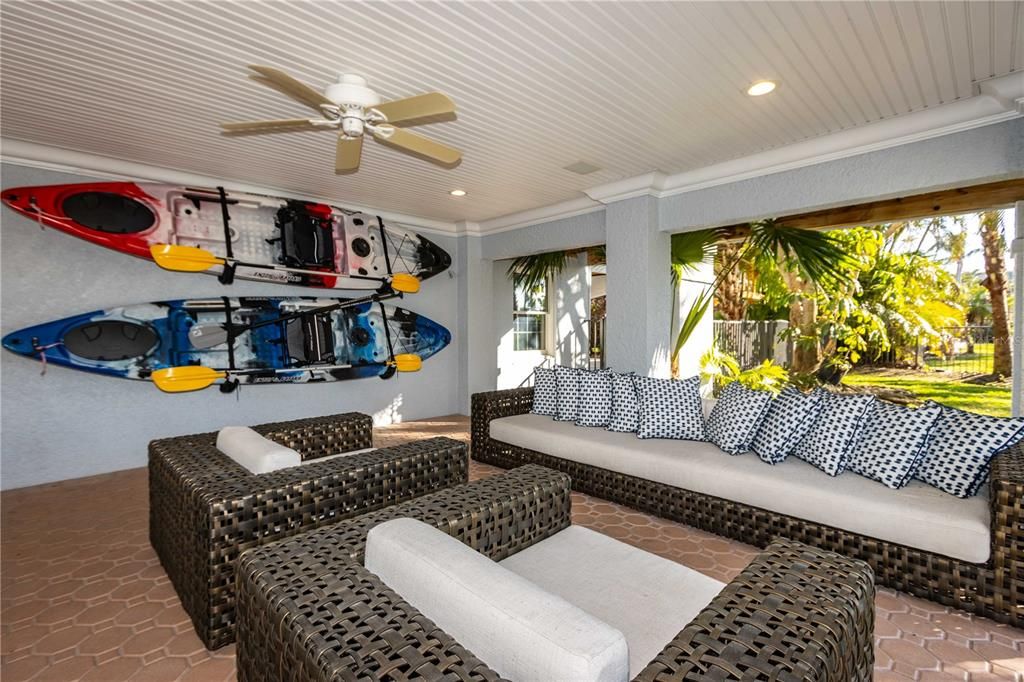 For Sale: $2,299,800 (4 beds, 4 baths, 3811 Square Feet)