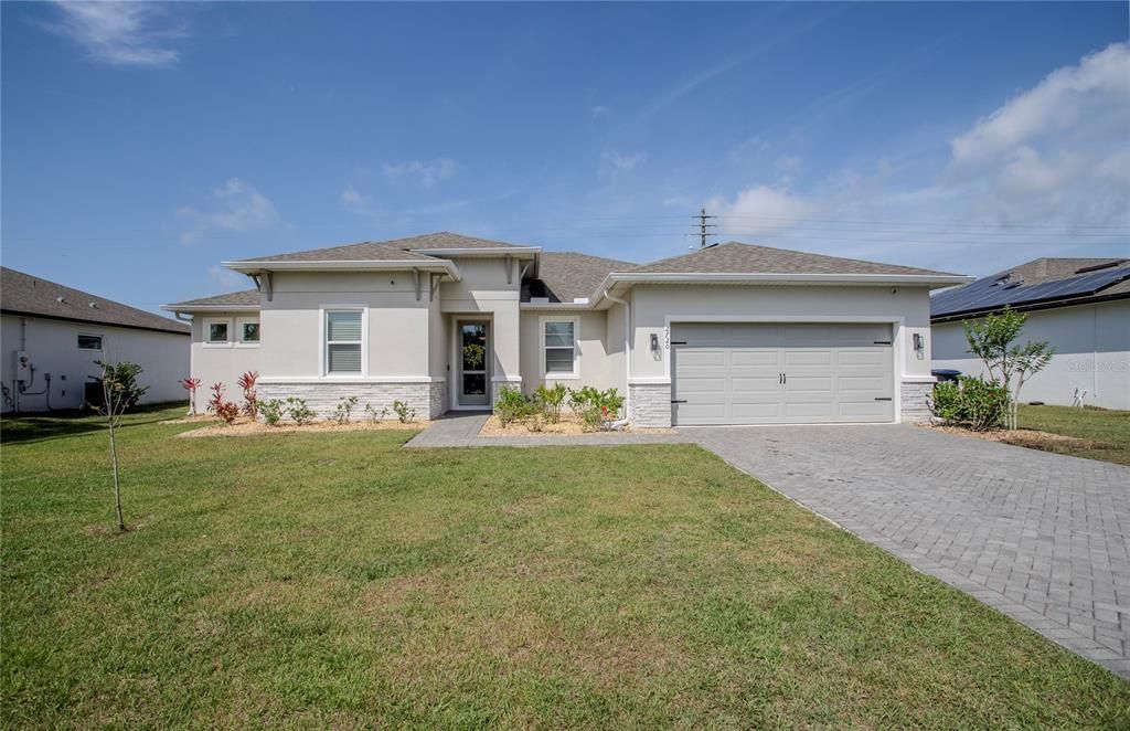 Недавно продано: $499,900 (4 спален, 3 ванн, 2295 Квадратных фут)