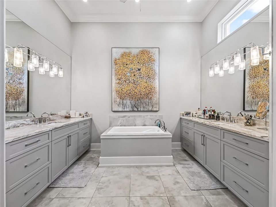 For Sale: $1,925,000 (2 beds, 3 baths, 2201 Square Feet)