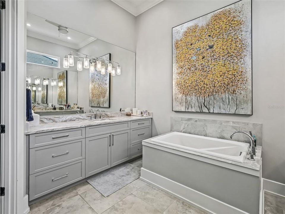 For Sale: $1,925,000 (2 beds, 3 baths, 2201 Square Feet)