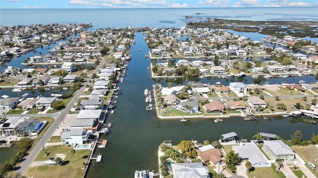 Active With Contract: $625,000 (3 beds, 3 baths, 1193 Square Feet)