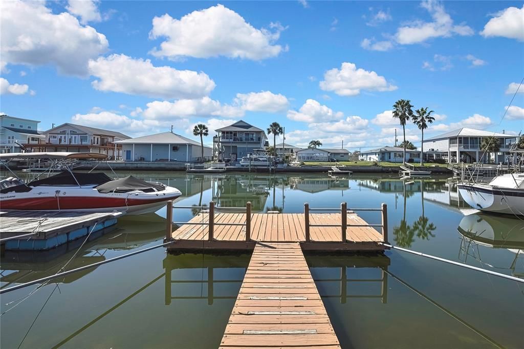 Active With Contract: $625,000 (3 beds, 3 baths, 1193 Square Feet)