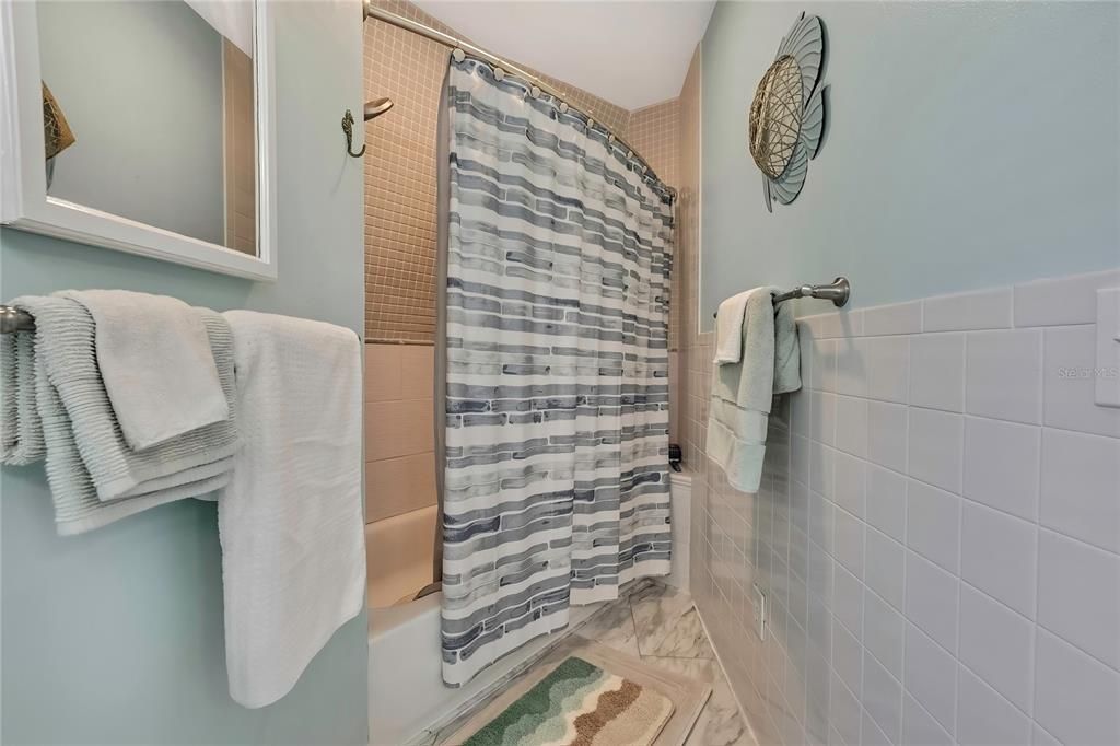 Active With Contract: $625,000 (3 beds, 3 baths, 1193 Square Feet)