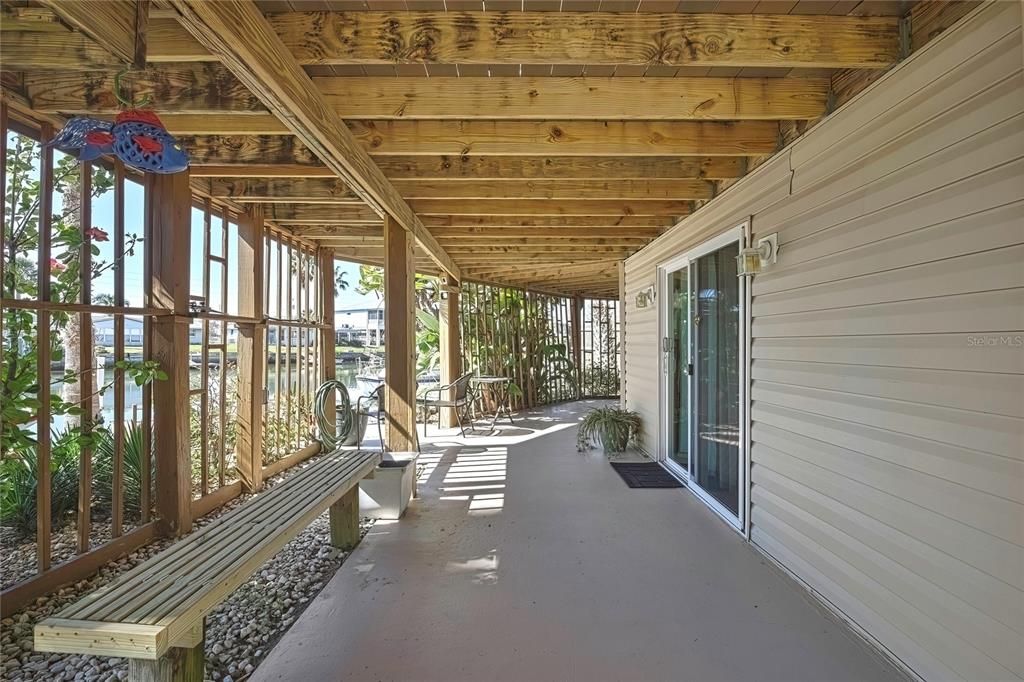 Active With Contract: $625,000 (3 beds, 3 baths, 1193 Square Feet)