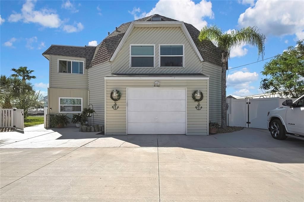 Active With Contract: $625,000 (3 beds, 3 baths, 1193 Square Feet)