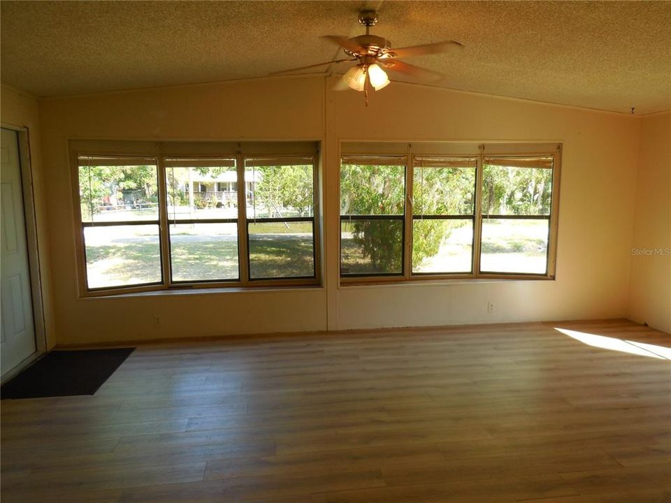 En Venta: $115,000 (2 camas, 2 baños, 1002 Pies cuadrados)