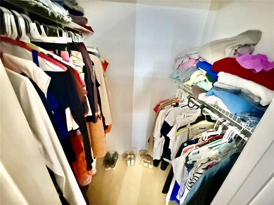 Под контрактом: $94,900 (1 спален, 1 ванн, 493 Квадратных фут)