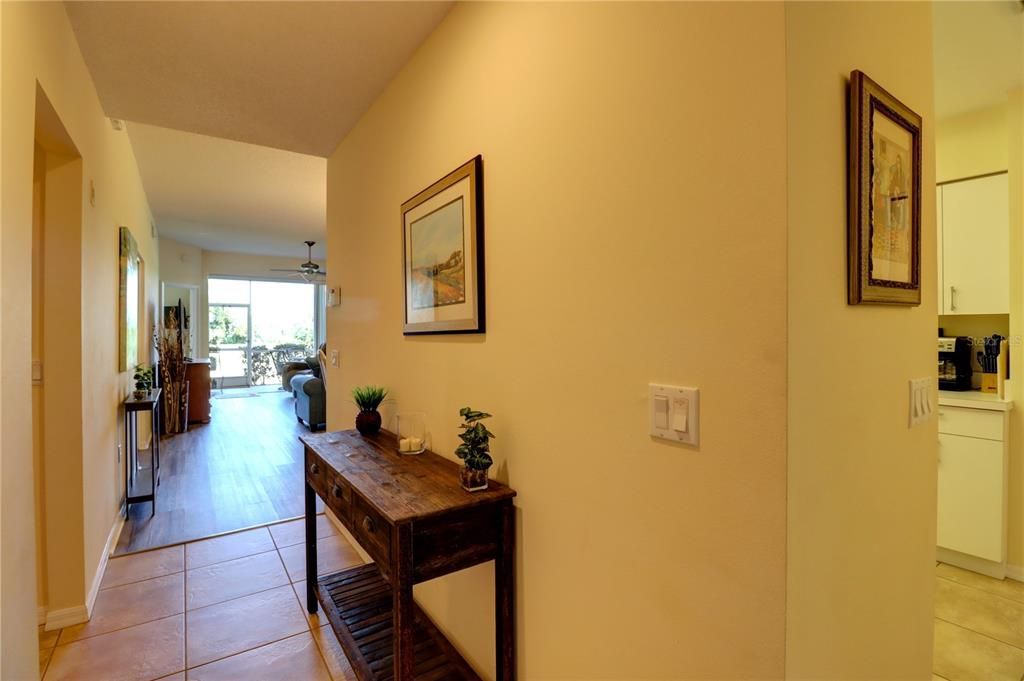 Activo con contrato: $185,000 (2 camas, 2 baños, 1311 Pies cuadrados)