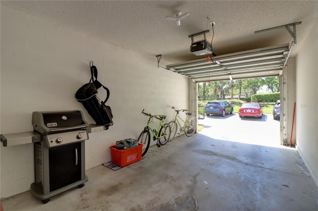 Activo con contrato: $185,000 (2 camas, 2 baños, 1311 Pies cuadrados)