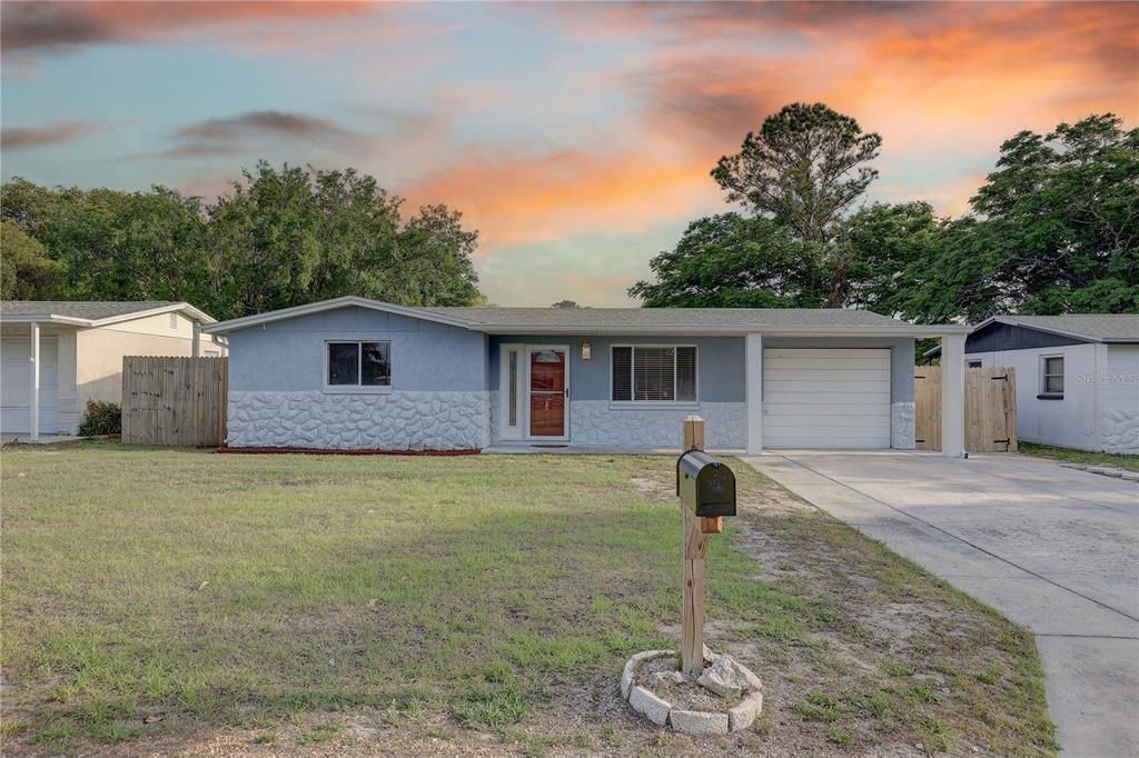 Recently Sold: $237,900 (3 beds, 2 baths, 1455 Square Feet)