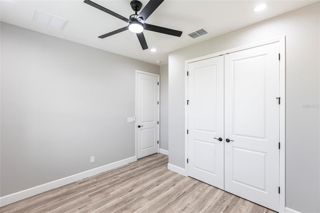 На продажу: $415,800 (4 спален, 2 ванн, 1809 Квадратных фут)