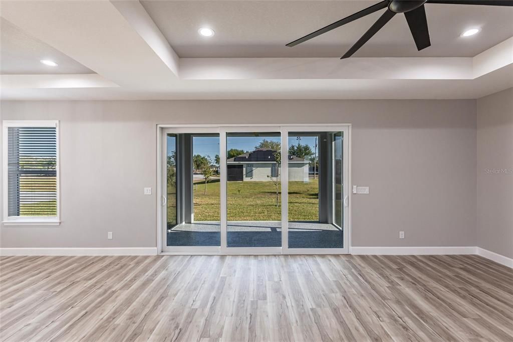 На продажу: $415,800 (4 спален, 2 ванн, 1809 Квадратных фут)