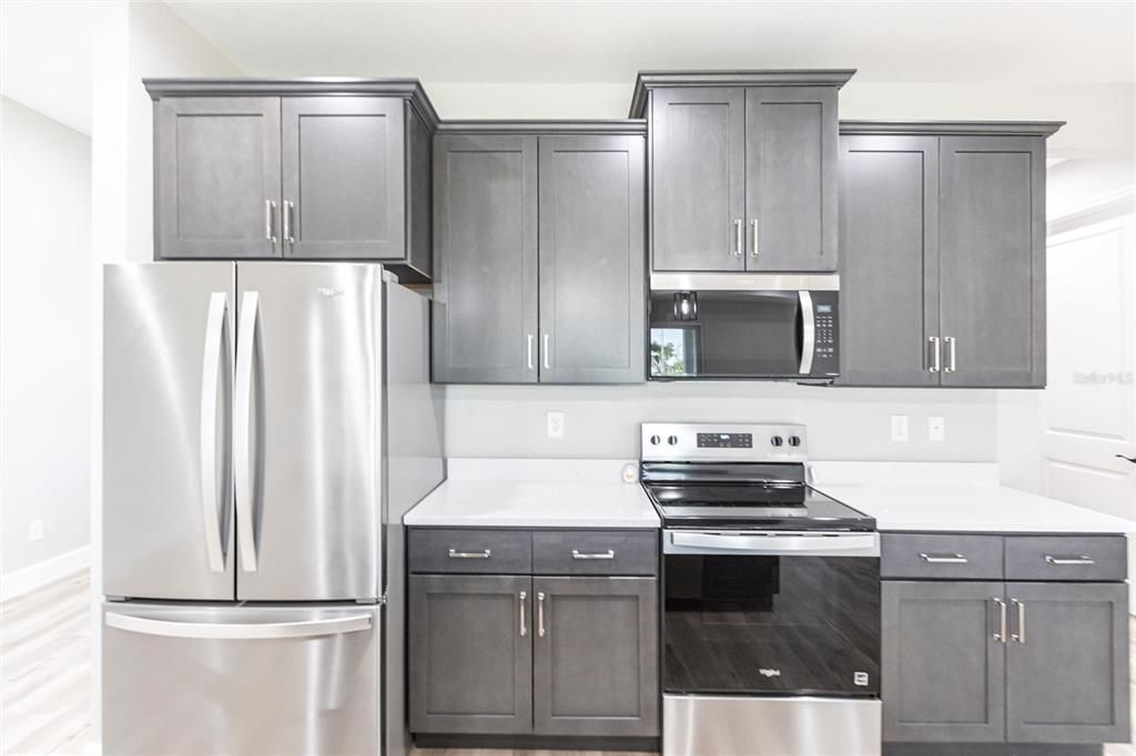 На продажу: $415,800 (4 спален, 2 ванн, 1809 Квадратных фут)