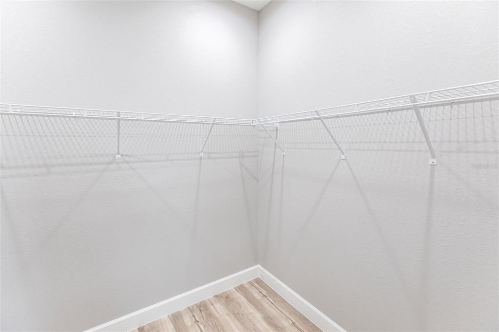 На продажу: $415,800 (4 спален, 2 ванн, 1809 Квадратных фут)