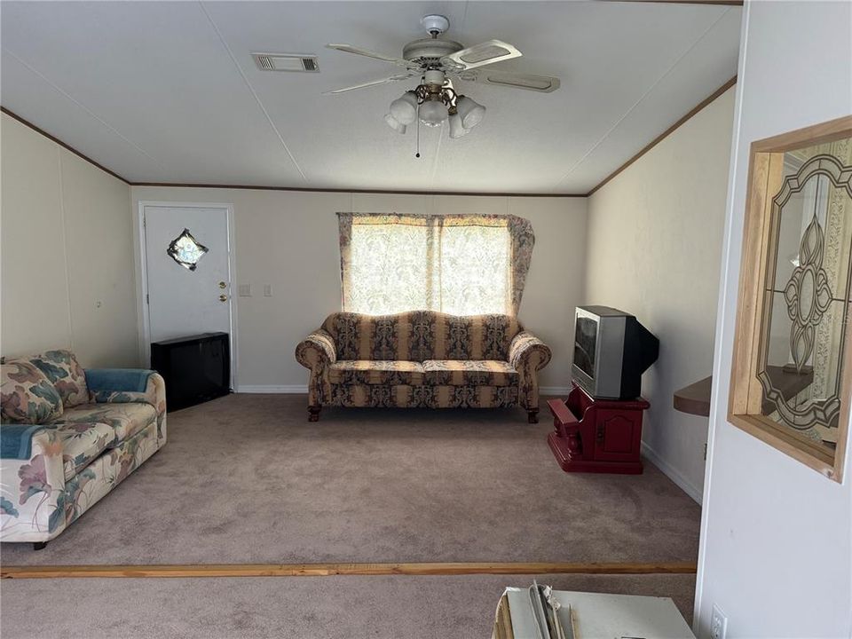 待售: $110,000 (3 贝兹, 2 浴室, 1248 平方英尺)