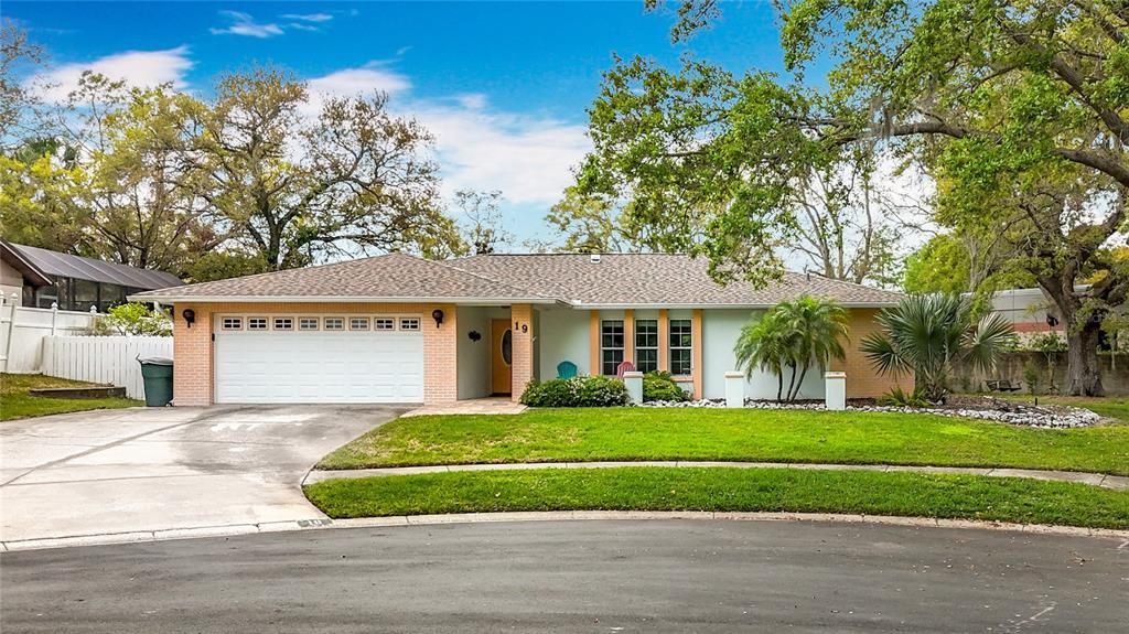 Vendido Recientemente: $599,900 (4 camas, 2 baños, 1959 Pies cuadrados)