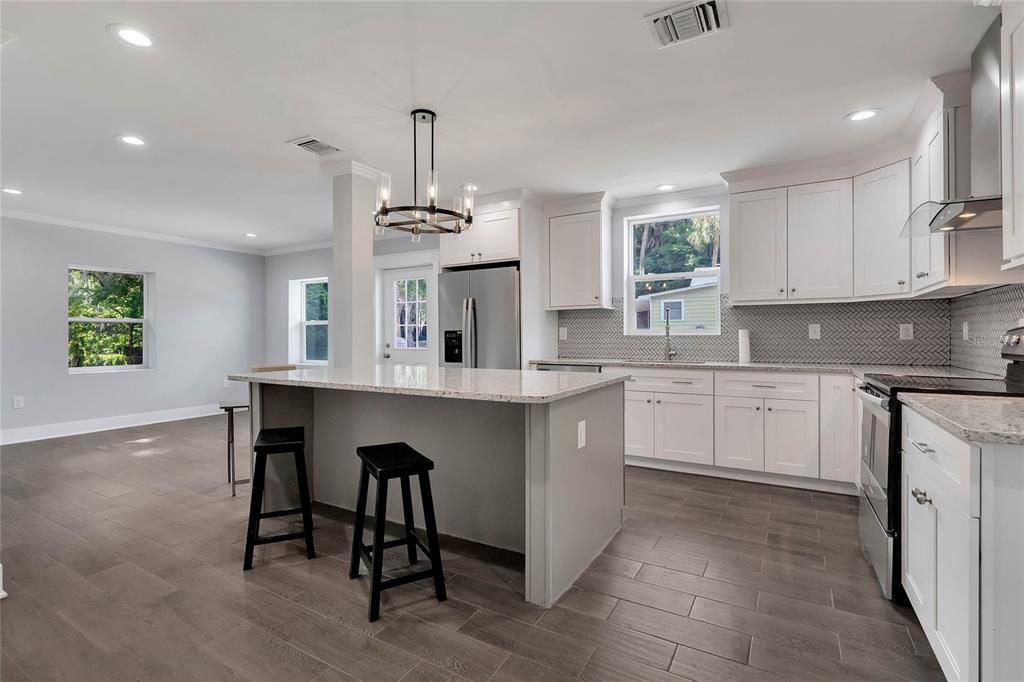 На продажу: $421,500 (3 спален, 2 ванн, 1757 Квадратных фут)