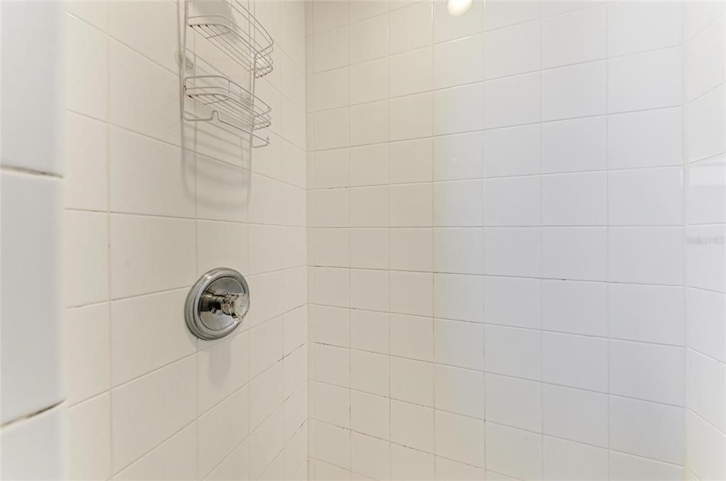 Active With Contract: $529,000 (2 beds, 2 baths, 675 Square Feet)