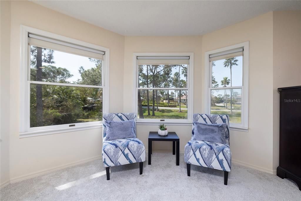 Activo con contrato: $699,000 (3 camas, 4 baños, 3041 Pies cuadrados)