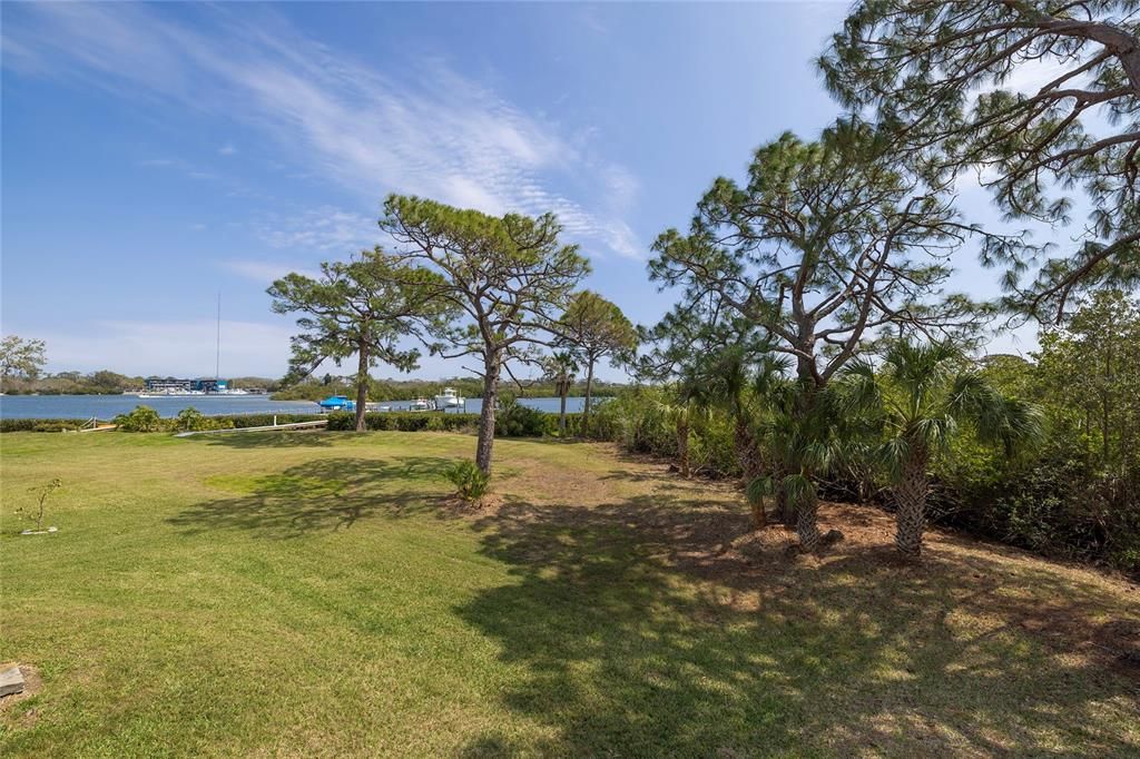 Activo con contrato: $699,000 (3 camas, 4 baños, 3041 Pies cuadrados)