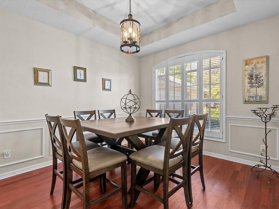 En Venta: $918,000 (5 camas, 3 baños, 3598 Pies cuadrados)