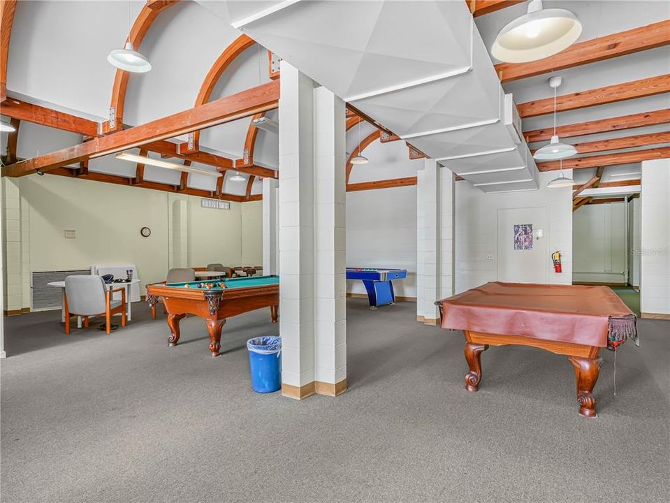 待售: $110,000 (2 贝兹, 1 浴室, 590 平方英尺)