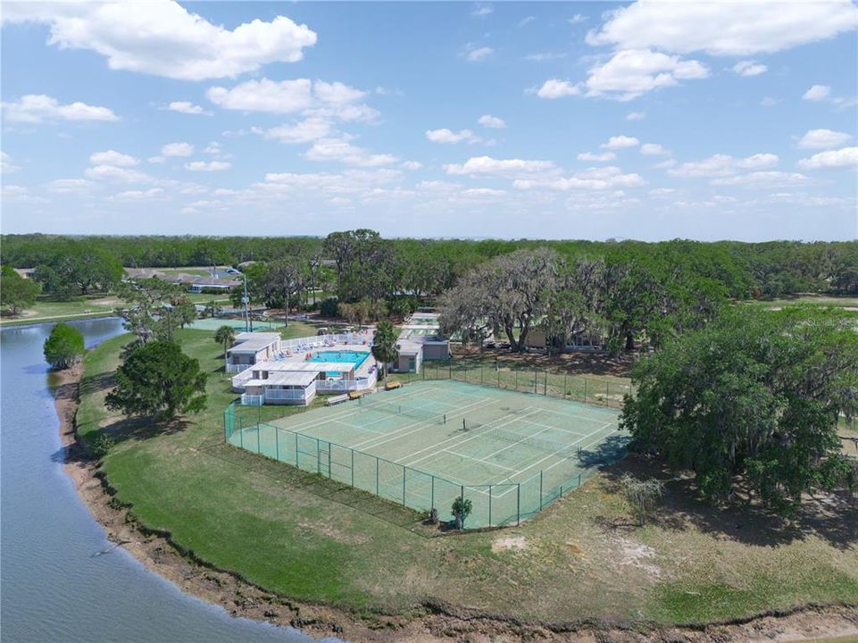 待售: $110,000 (2 贝兹, 1 浴室, 590 平方英尺)